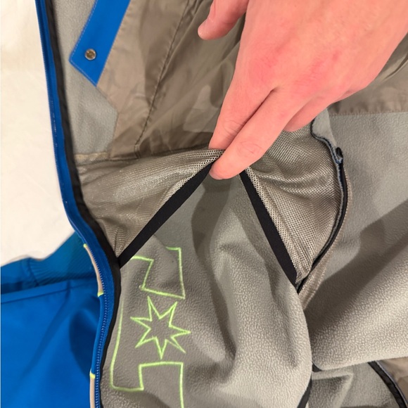 DC Blue Softshell Ski/Snowboard Jacket - Picture 15 of 16